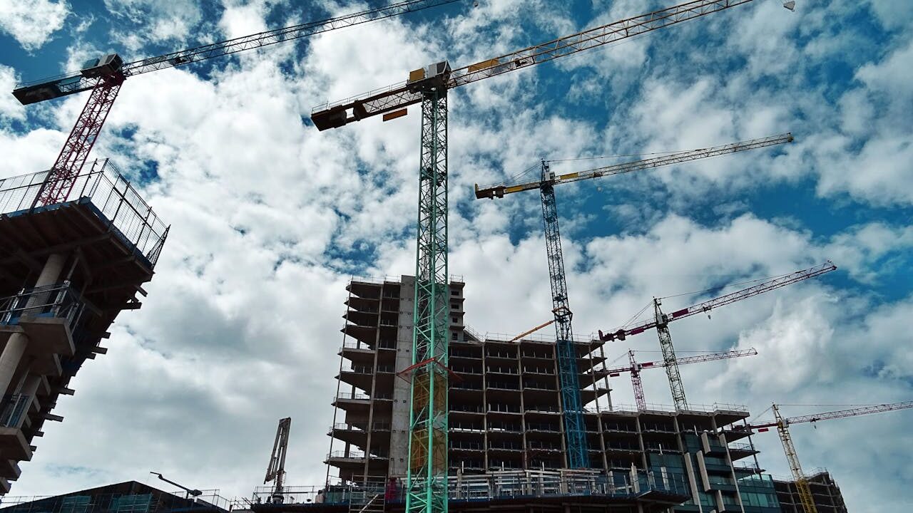 Understanding Property Ownership Laws in the UAE: What Expats Need to Know
